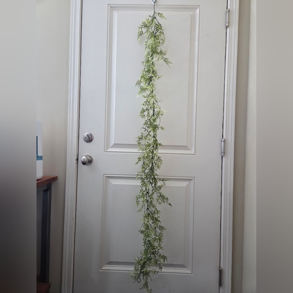 SALE❗️Spring/Summer Greenery Garland